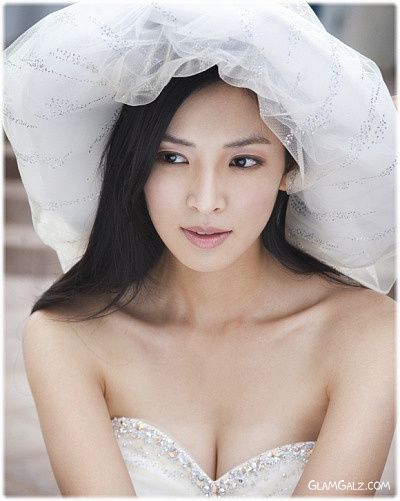 Kim So Yun's Beautiful Wedding Dress