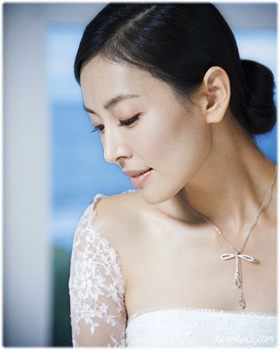 Kim So Yun's Beautiful Wedding Dress